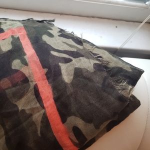 Scarf fake camo orange stripe frayed edges
